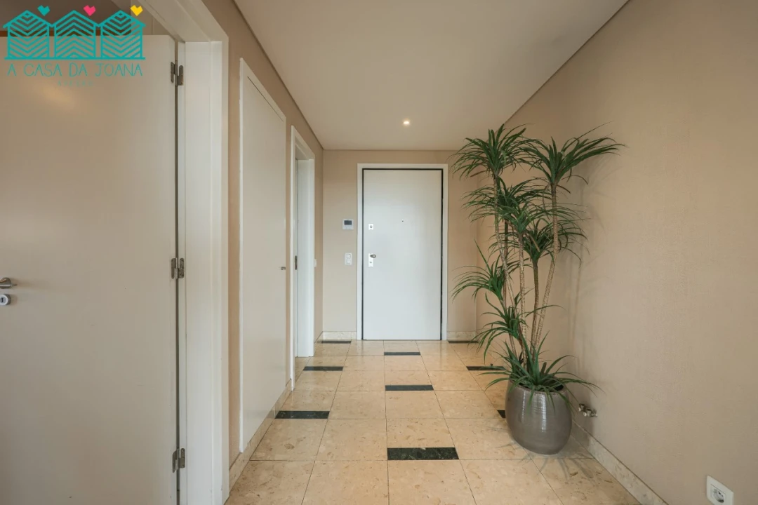 Apartamento T5 para Venda em Glória e Vera Cruz Foto 10