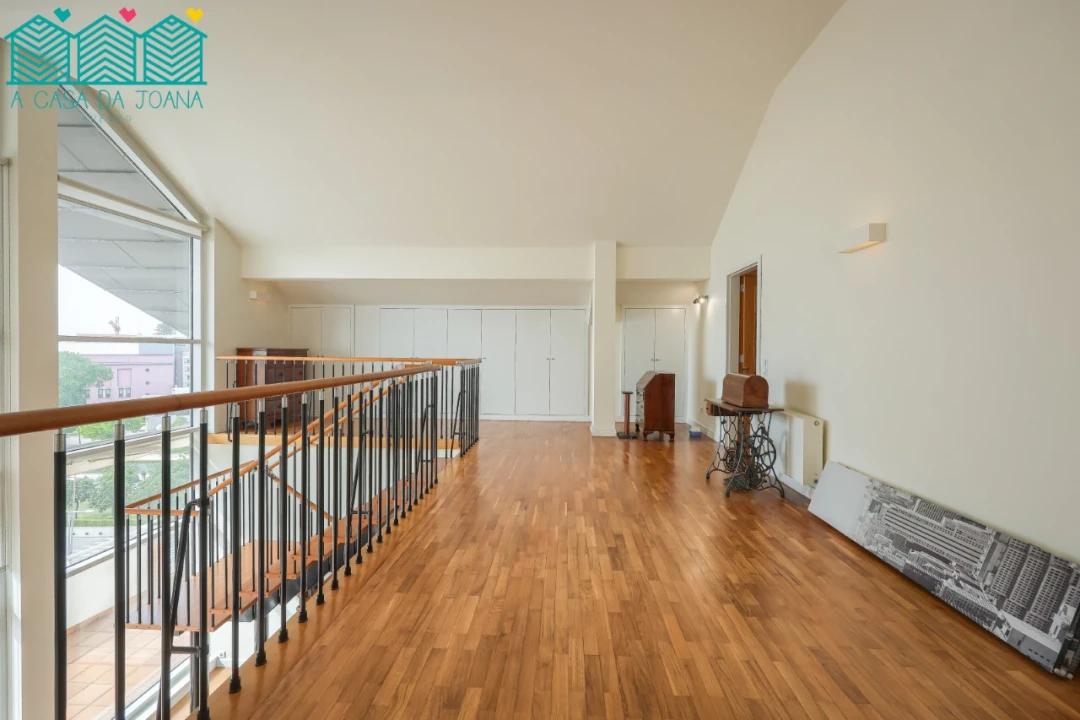 Apartamento T5 para Venda em Glória e Vera Cruz Foto 24