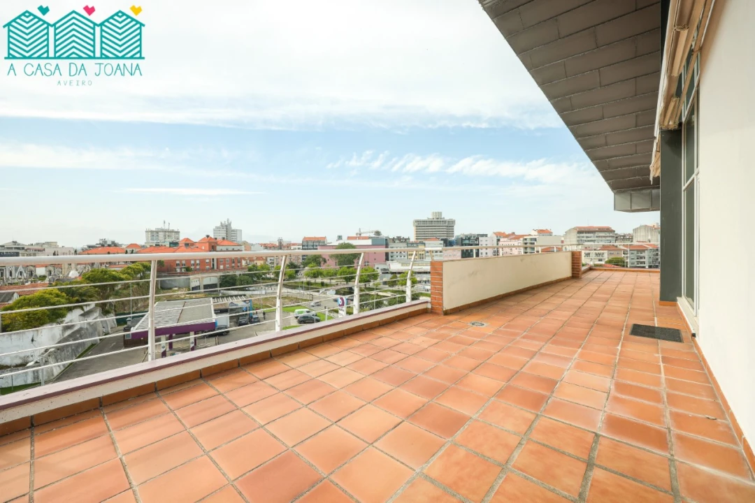 Apartamento T5 para Venda em Glória e Vera Cruz Foto 51