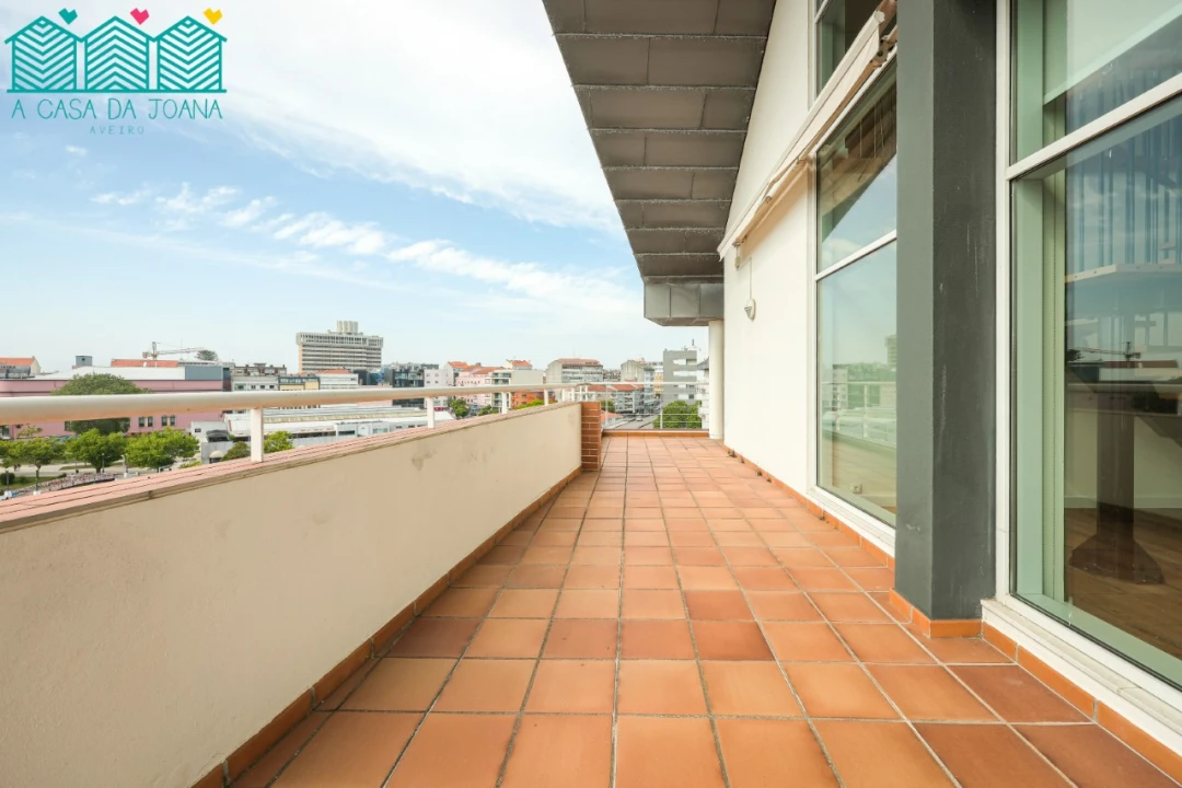 Apartamento T5 para Venda em Glória e Vera Cruz Foto 53