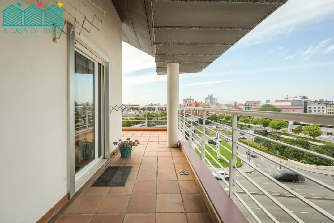 Apartamento T5 para Venda em Glória e Vera Cruz Foto 54