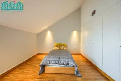 Apartamento T5 para Venda em Glória e Vera Cruz