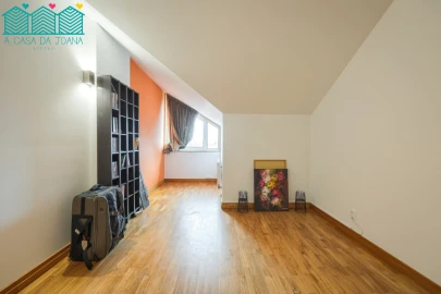 Apartamento T5 para Venda em Glória e Vera Cruz