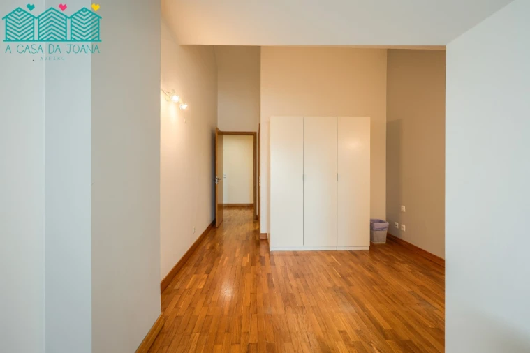 Apartamento T5 para Venda em Glória e Vera Cruz Foto 36