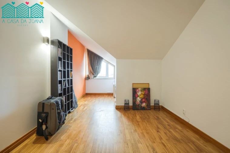 Apartamento T5 para Venda em Glória e Vera Cruz Foto 38