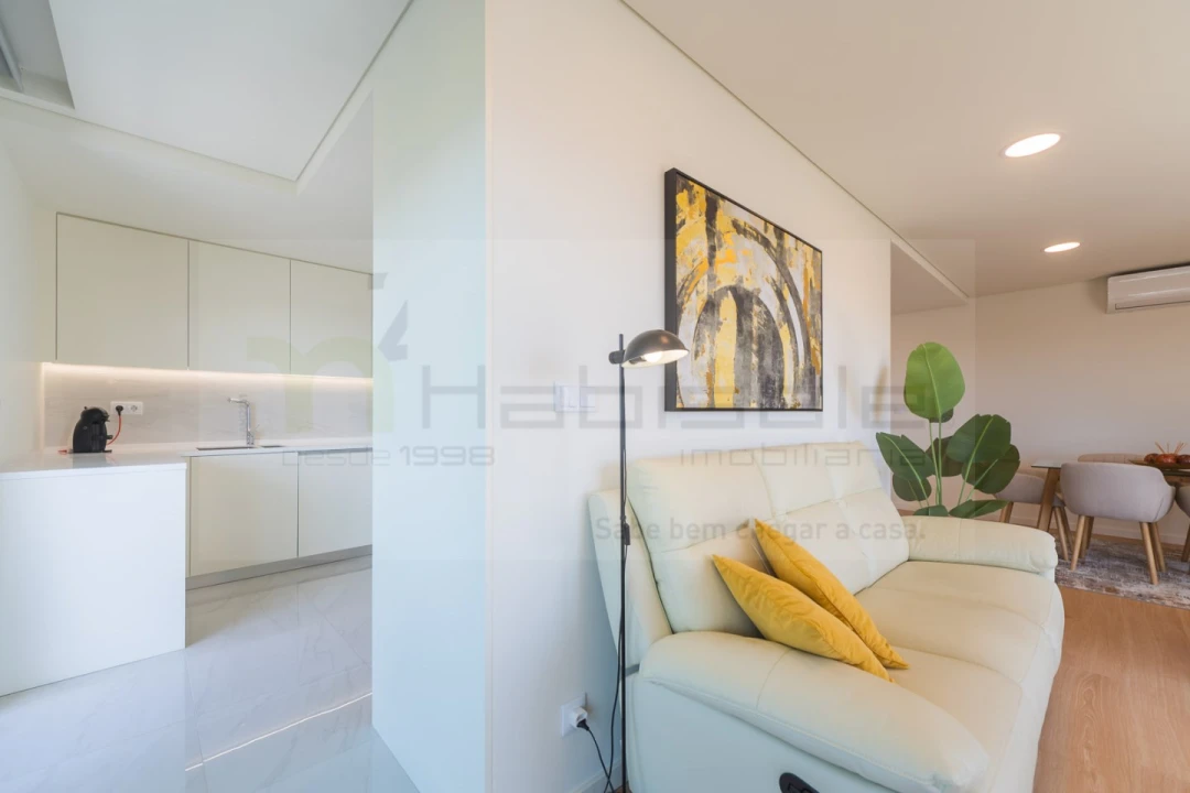 Apartamento T2 para Venda em Pontinha e Famões Foto 11