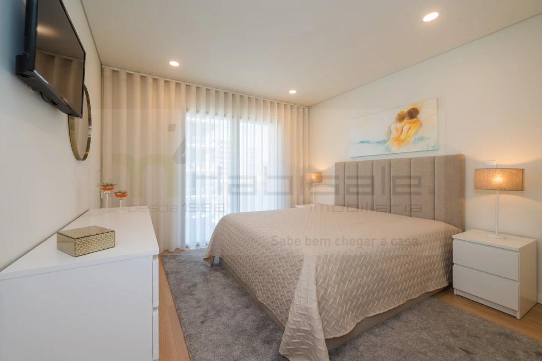 Apartamento T2 para Venda em Pontinha e Famões Foto 31