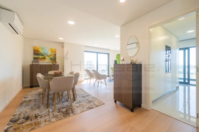 Apartamento T2 para Venda em Pontinha e Famões