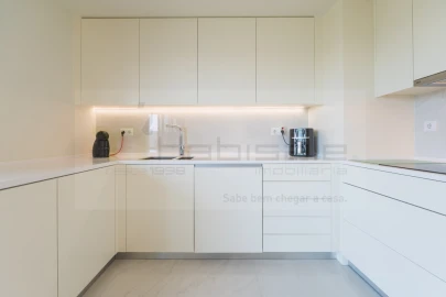 Apartamento T2 para Venda em Pontinha e Famões