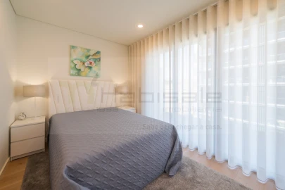 Apartamento T2 para Venda em Pontinha e Famões