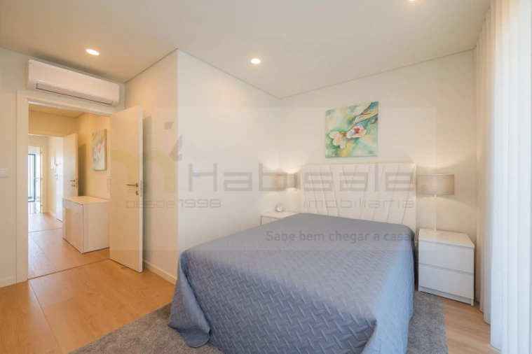 Apartamento T2 para Venda em Pontinha e Famões Foto 28