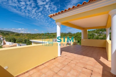 Moradia T5 para Venda em Moncarapacho e Fuseta