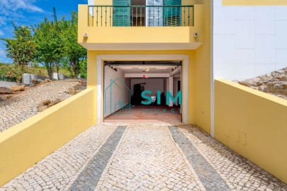 Moradia T5 para Venda em Moncarapacho e Fuseta