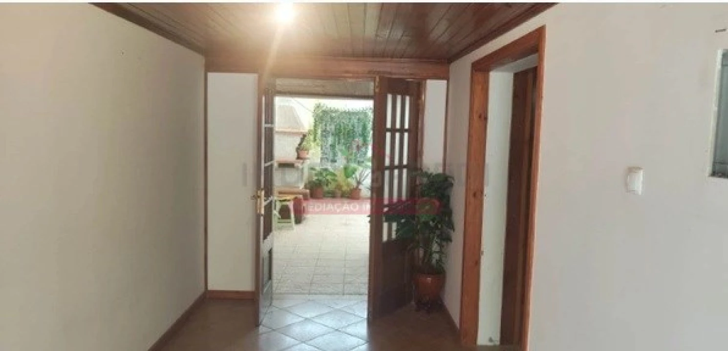 Moradia T2 para Venda em Carvalho Foto 10