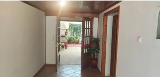 Moradia T2 para Venda em Carvalho