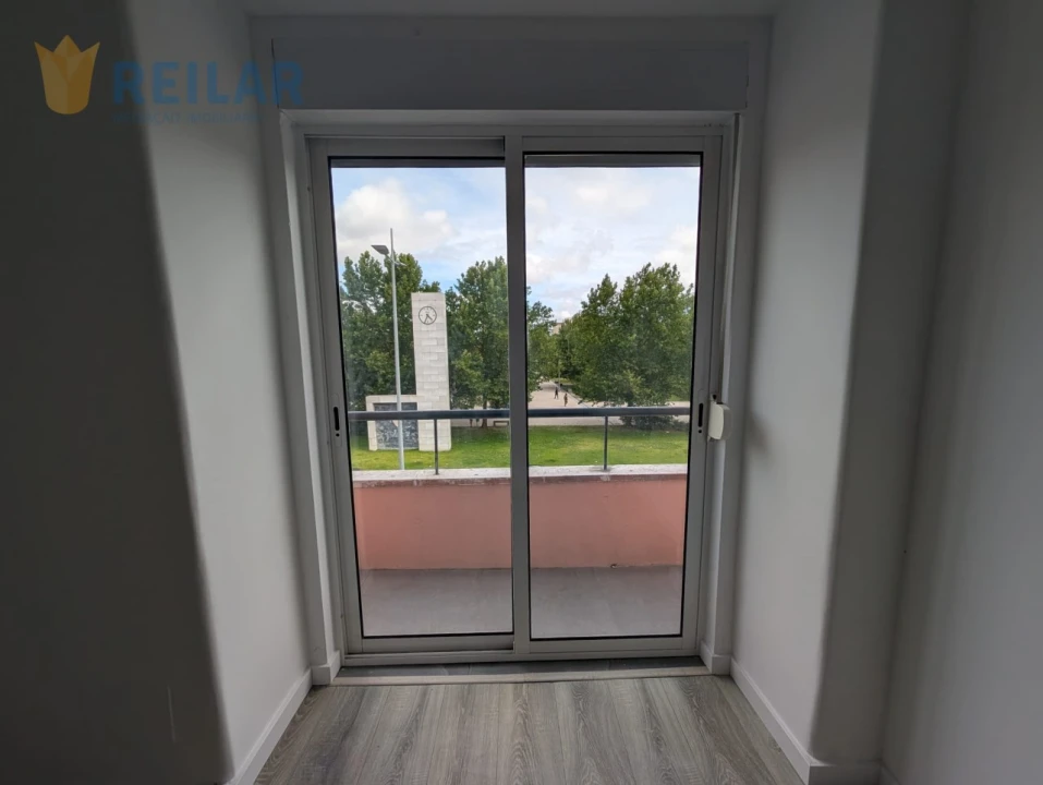 Apartamento T1 para Venda em Moscavide e Portela Foto 11