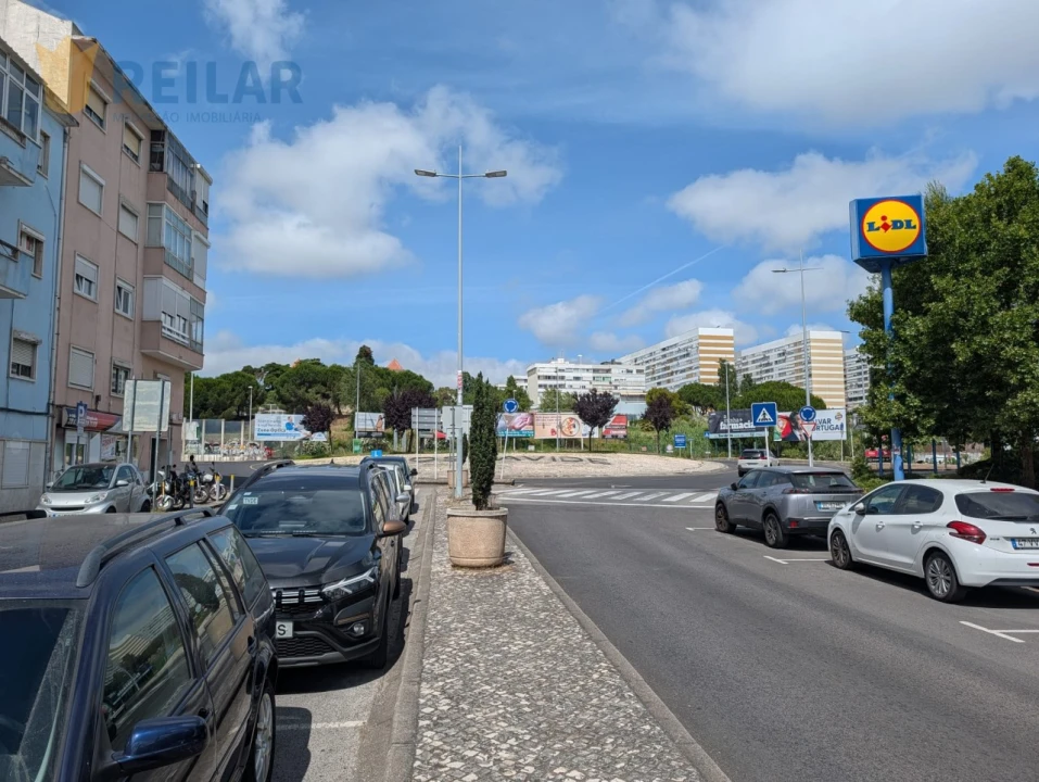 Apartamento T1 para Venda em Moscavide e Portela Foto 15