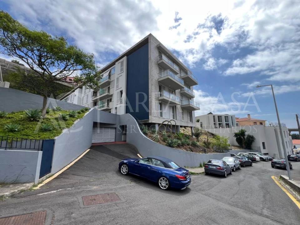 Apartamento T2 para Venda em Santa Cruz Foto 1