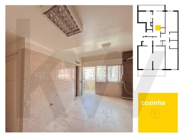 Apartamento T4 para Venda em Avenidas Novas