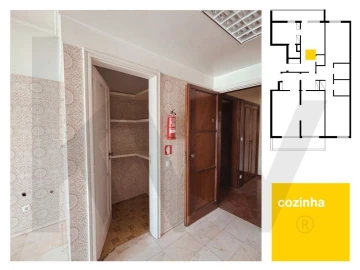 Apartamento T4 para Venda em Avenidas Novas