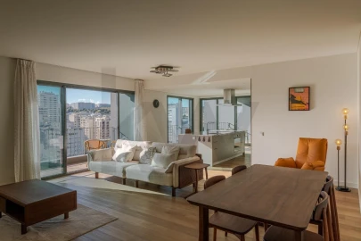 Apartamento T3 para Venda em Algés, Linda-A-Velha e Cruz Quebrada-Dafundo