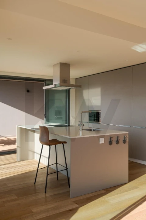 Apartamento T3 para Venda em Algés, Linda-A-Velha e Cruz Quebrada-Dafundo