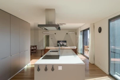 Apartamento T3 para Venda em Algés, Linda-A-Velha e Cruz Quebrada-Dafundo