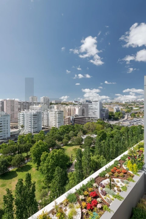 Apartamento T3 para Venda em Algés, Linda-A-Velha e Cruz Quebrada-Dafundo