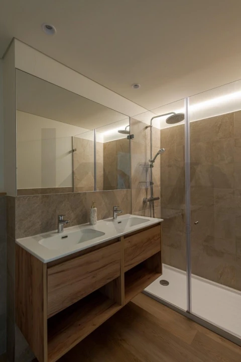 Apartamento T3 para Venda em Algés, Linda-A-Velha e Cruz Quebrada-Dafundo