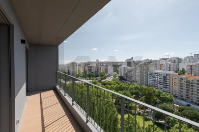 Apartamento T3 para Venda em Algés, Linda-A-Velha e Cruz Quebrada-Dafundo