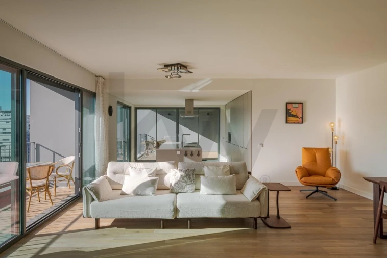 Apartamento T3 para Venda em Algés, Linda-A-Velha e Cruz Quebrada-Dafundo Foto 4