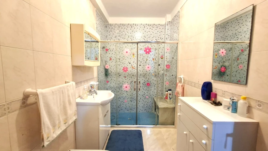 Apartamento T2 para Venda em Peniche Foto 11