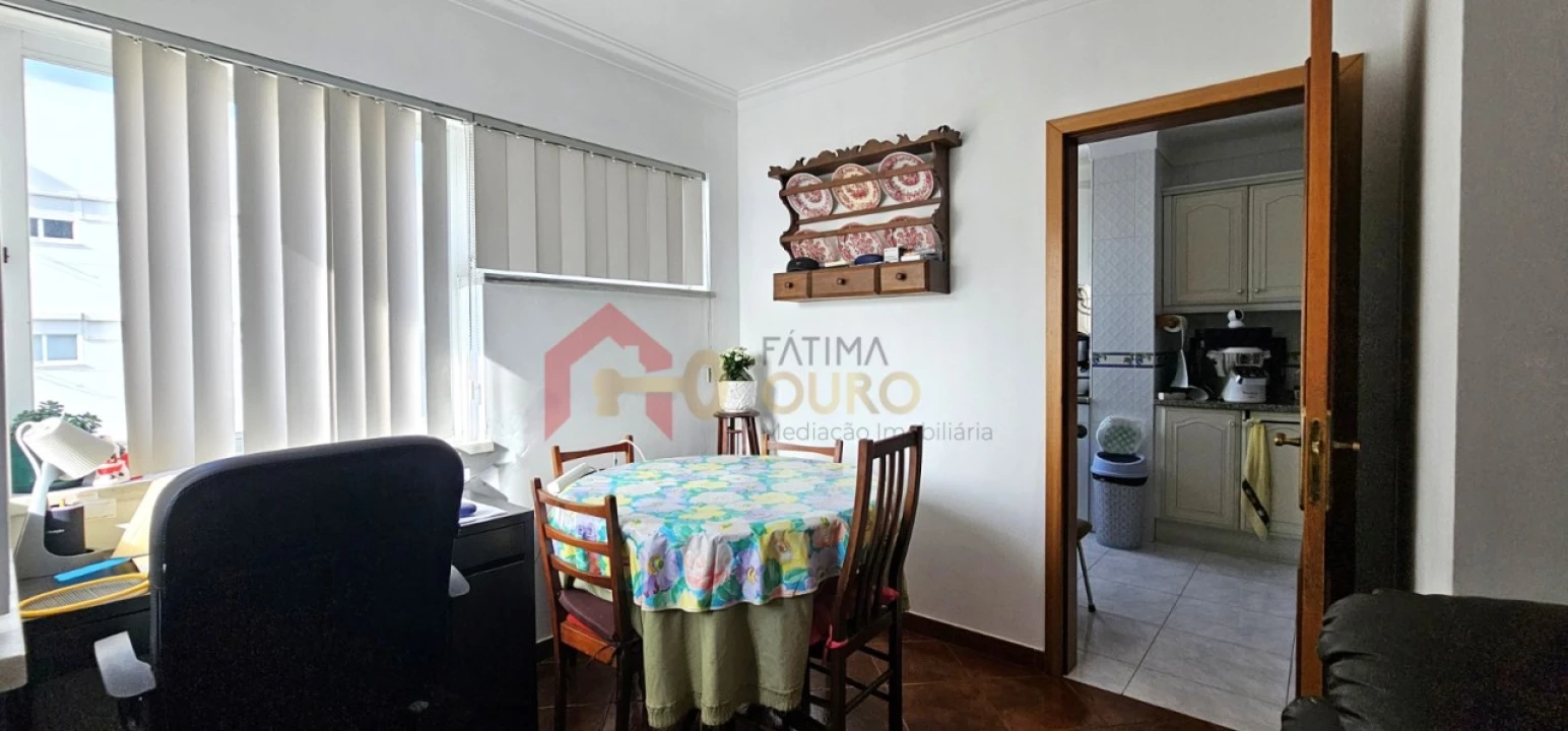 Apartamento T3 para Venda em Sé e São Lourenço Foto 6