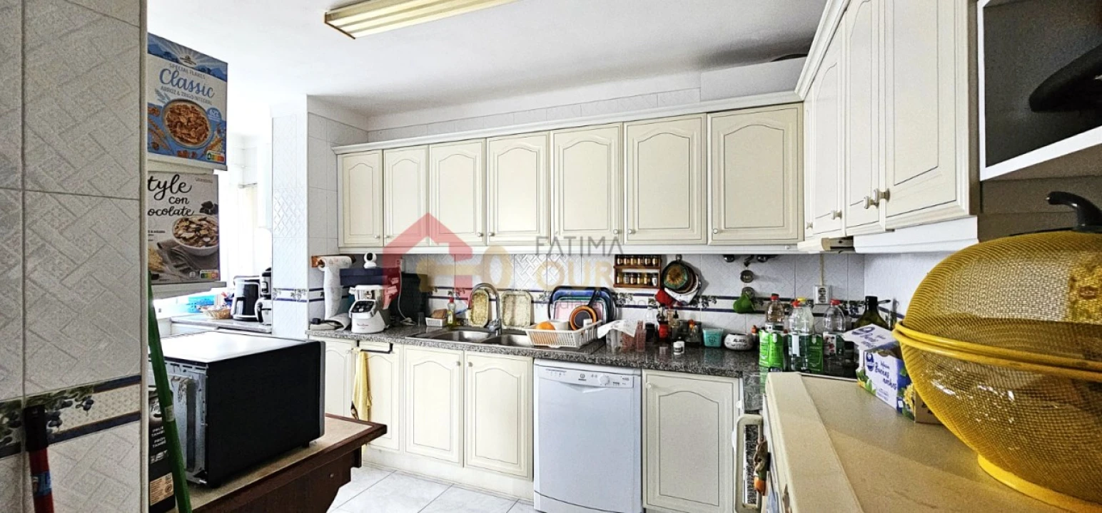 Apartamento T3 para Venda em Sé e São Lourenço Foto 10
