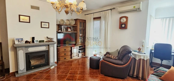 Apartamento T3 para Venda em Sé e São Lourenço