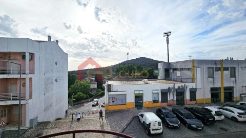 Apartamento T3 para Venda em Sé e São Lourenço
