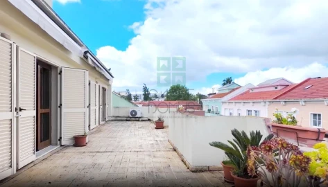 Apartamento T4 para Venda em Alvalade