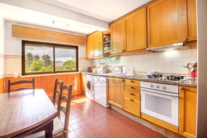 Apartamento T4 para Venda em Alvalade