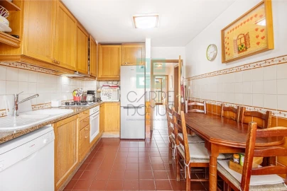 Apartamento T4 para Venda em Alvalade
