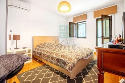 Apartamento T4 para Venda em Alvalade
