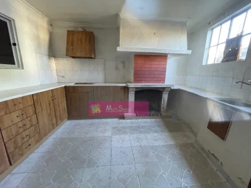 Moradia T4 para Venda em Paialvo
