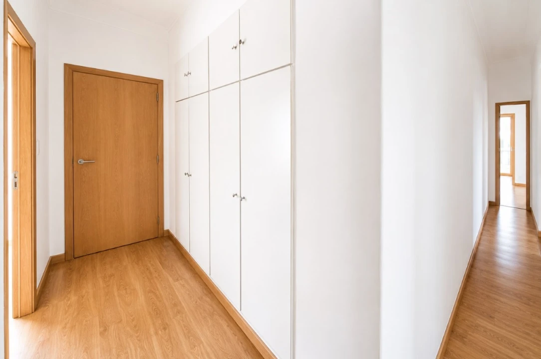 Apartamento T4 para Venda em Rio de Mouro Foto 6