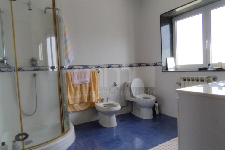 Moradia T4 para Venda em Santa Marta de Portuzelo Foto 16