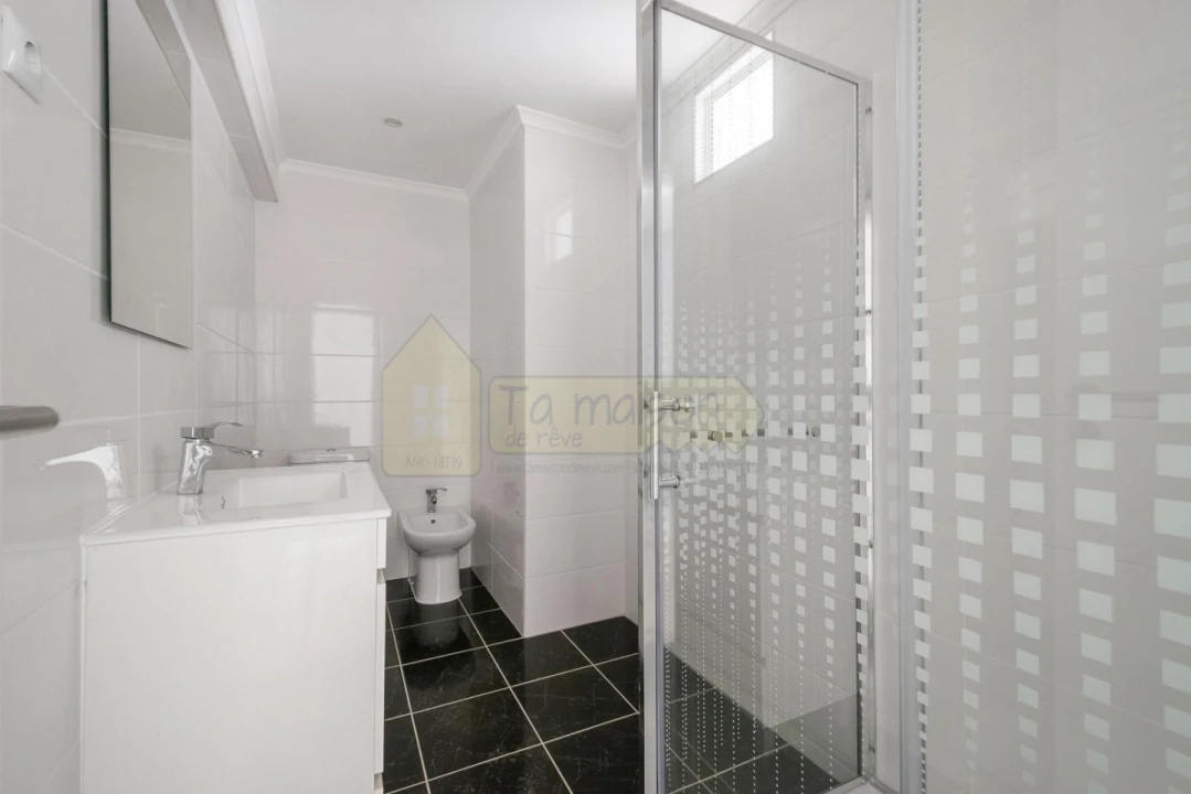 Apartamento T1 para Venda em Faro (Sé e São Pedro) Foto 15