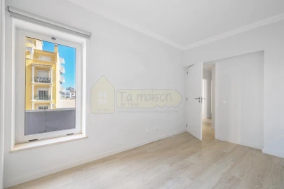 Apartamento T1 para Venda em Faro (Sé e São Pedro)