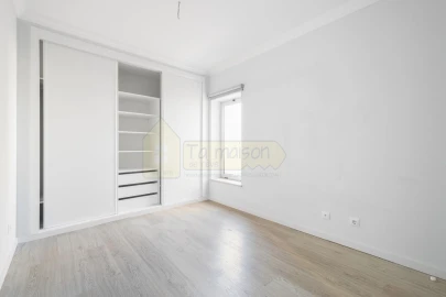 Apartamento T1 para Venda em Faro (Sé e São Pedro)