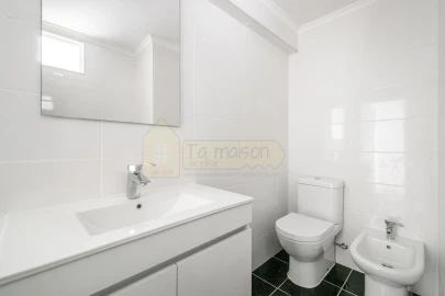 Apartamento T1 para Venda em Faro (Sé e São Pedro)