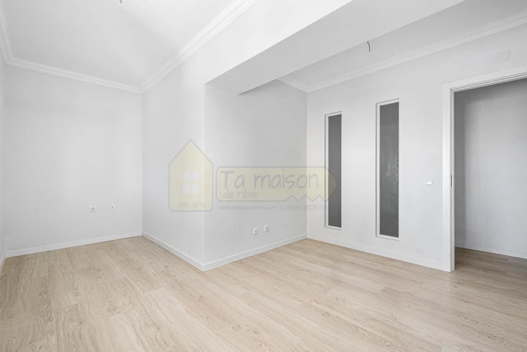 Apartamento T1 para Venda em Faro (Sé e São Pedro) Foto 4