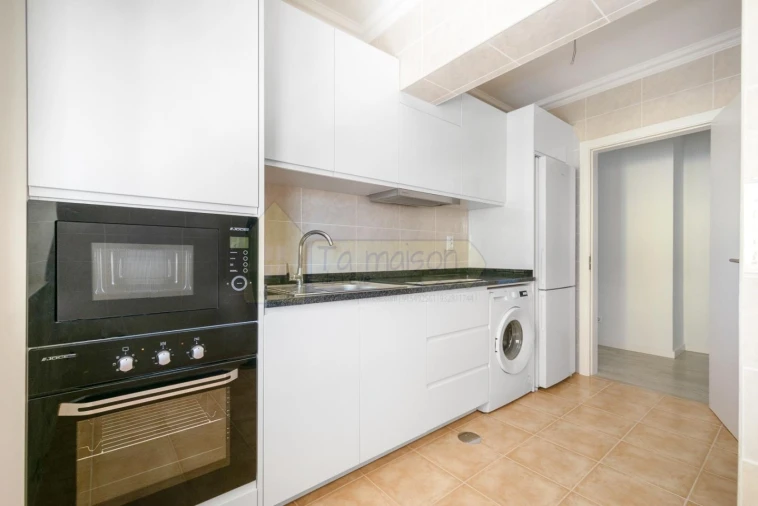 Apartamento T1 para Venda em Faro (Sé e São Pedro) Foto 9