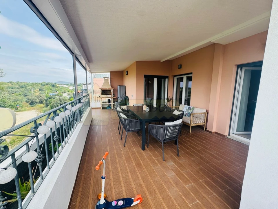 Apartamento T2 para Venda em Pechão Foto 1